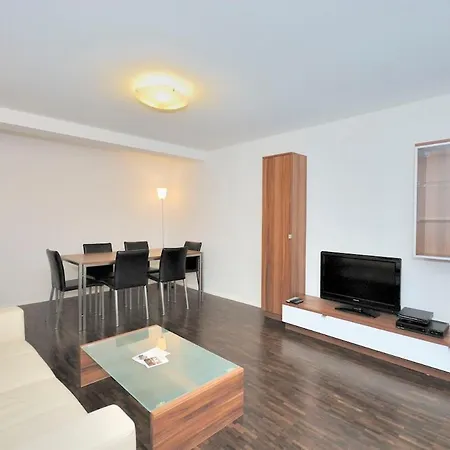 1br With Balcony Near - Flower 1 公寓 *