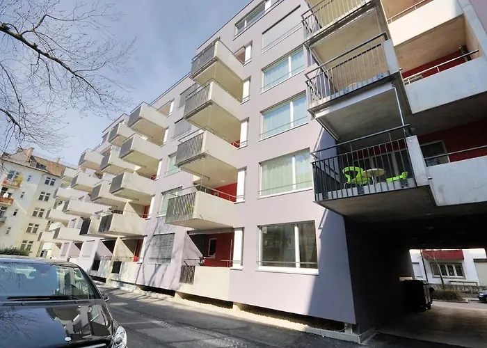 1br With Balcony Near - Flower 1 * チューリッヒ