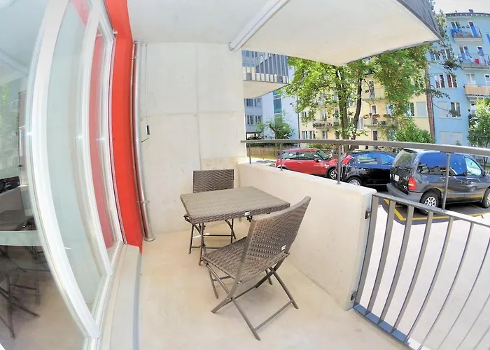 1br With Balcony Near - Flower 1 Zurich