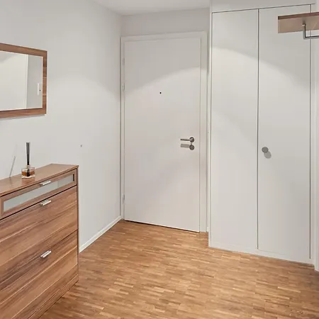 아파트 1br With Balcony Near - Flower 1 *